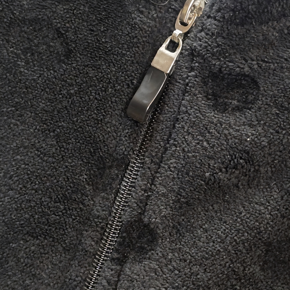 ๐ท๏ธ BNWT ๐ท๏ธ Stan Herman Embossed Whisper Terry Zip Lounger Sz L - Picture 6 of 9